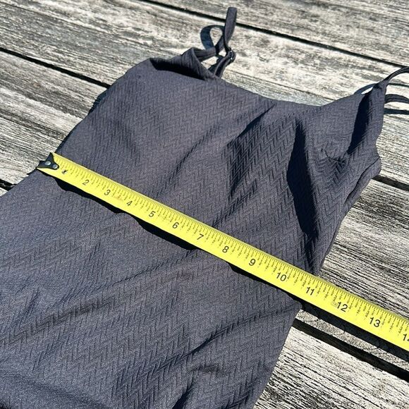 Lululemon Waterside Chevron One-Piece Swimsuit‎ B/C Cup Black XS NWT - Picture 5 of 8